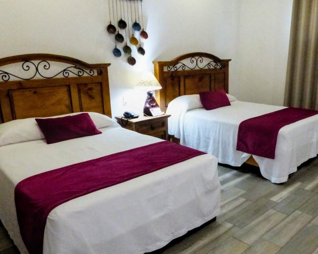 Habitación Doble Deluxe, Hotel Hacienda Bugambilias, Hotel en La Paz, BCS.