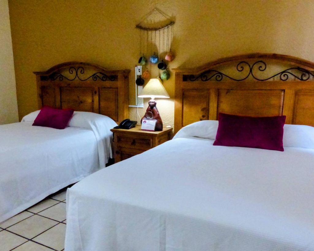 Habitación Económica Doble, Hotel Hacienda Bugambilias, Hotel en La Paz, BCS.